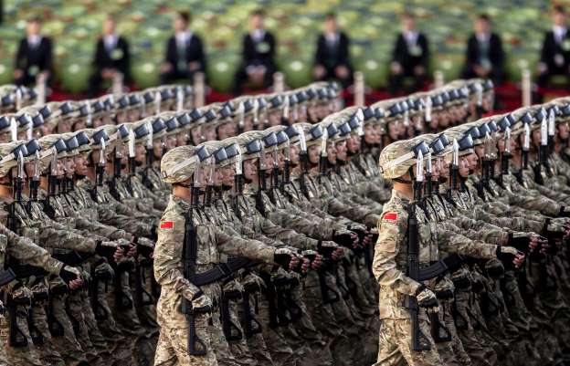 Serbia stërvitje ushtarake me dronë kinez e tanke ruse