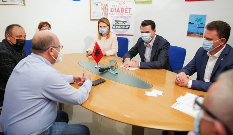o Basha: Qeveria ka braktisur 75 mijë diabetikë