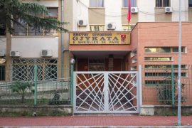 Gjykata lë në burg të dyshuarin kryesor për vrasjen e Ahmet Toskës në Fier