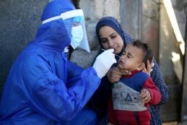 Izraeli jep 5 mijë doza vaksine COVID për palestinezët