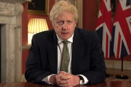 Boris Johnson nuk do të izolohet pas kontaktit me një të infektuar me Covid-19