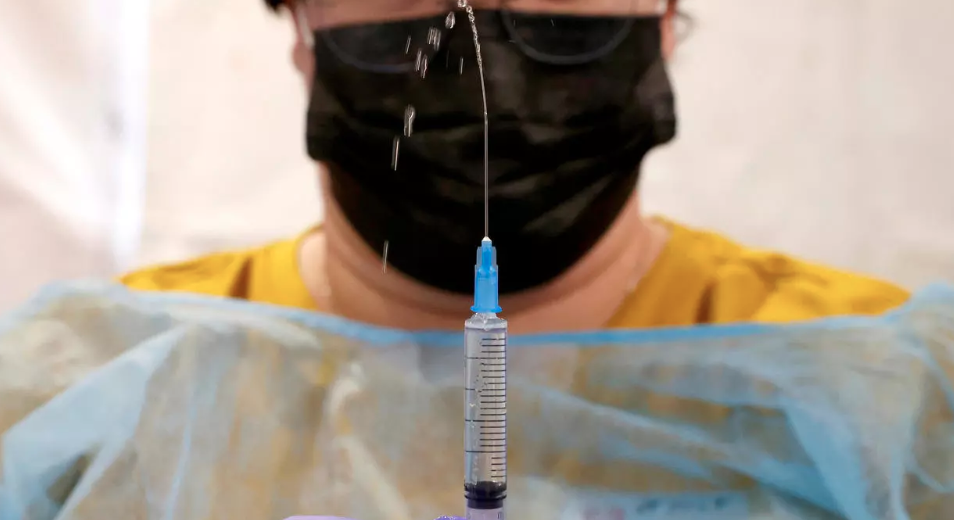 OBSH miraton përdorimin emergjent të vaksinës Pfizer