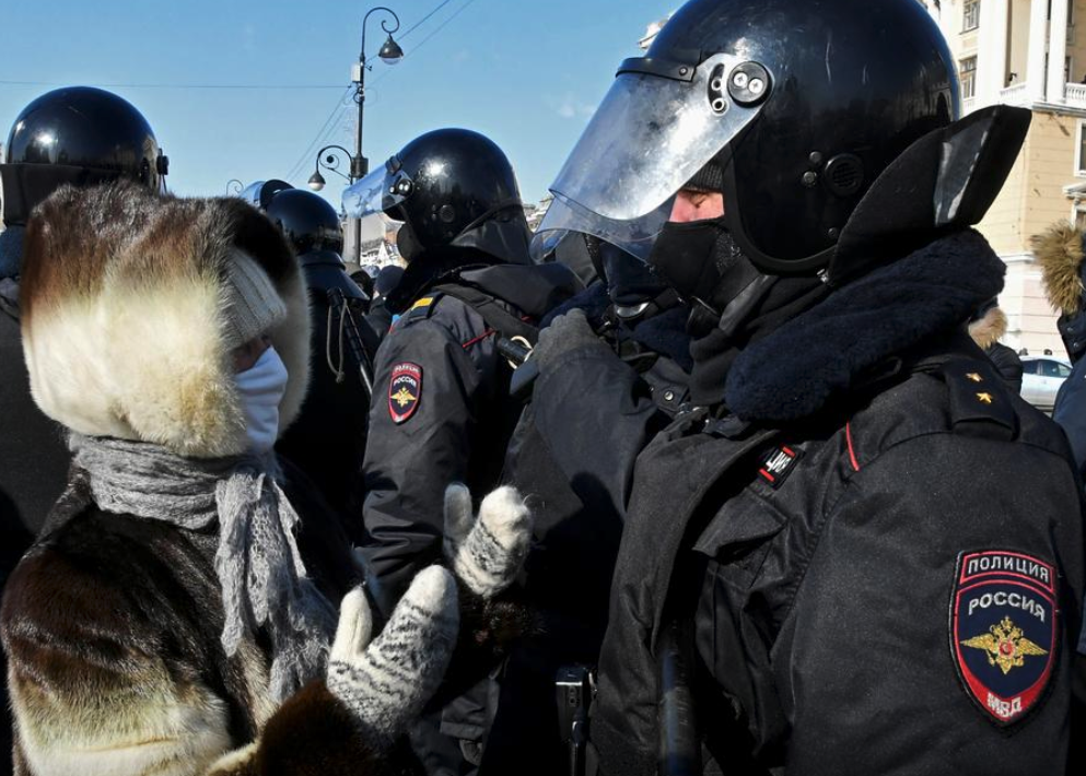 Mbi 1000 të arrestuar në protestat në Rusi