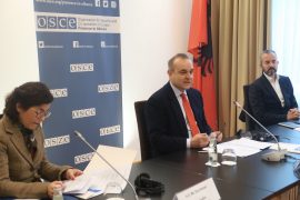 Ambasdori i OSBE-së takon Celibashin për përgatitjet e zgjedhjeve