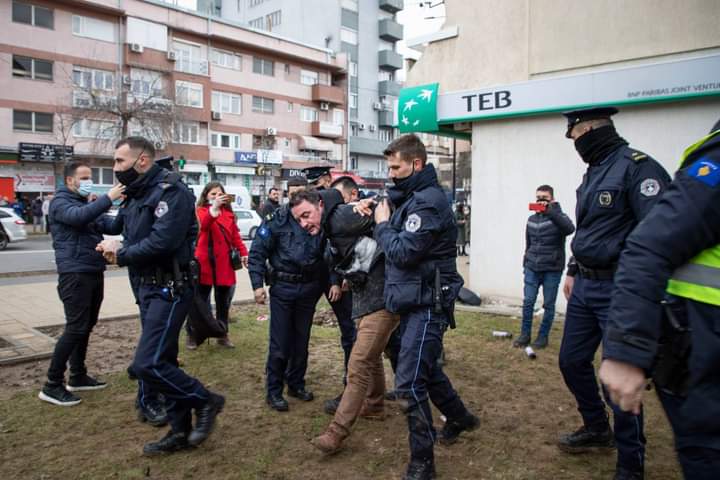 Kosovë, arrestohen aktivistët e PSD, protestuan kundër policisë