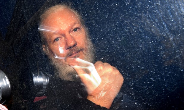 Gjykata britanike vendos: Julian Assange nuk ekstradohet në SHBA