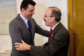 Basha falenderon senatorin Engel për mbështetjen ndaj Shqipërisë e Kosovës