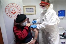 Turqia nis vaksinimin me dozën e 3-të të vaksinës Covid-19
