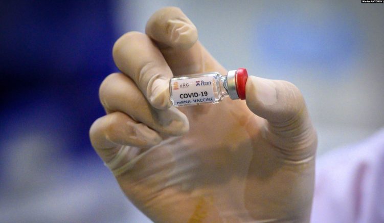 BioNTech synon prodhimin e  2 miliardë doza vaksinash në 2021