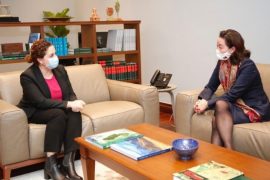 Ambasadorja Kim i garanton mbështetjen dhe bashkëpunimin ministres Xhaçka