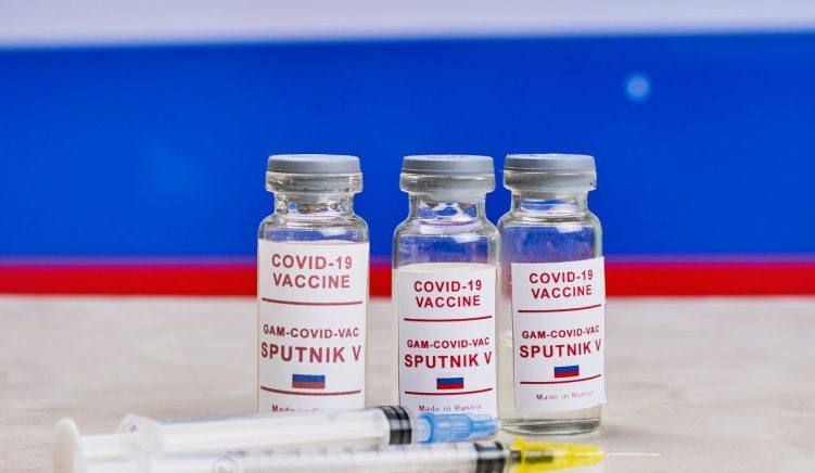 Vaksina ruse Sputnik V rezulton 91,6 për qind efektive