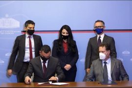 Nënshkruhet marrëveshja mes qeverisë dhe kompanisë italiane për hekurudhën Tiranë-Durrës