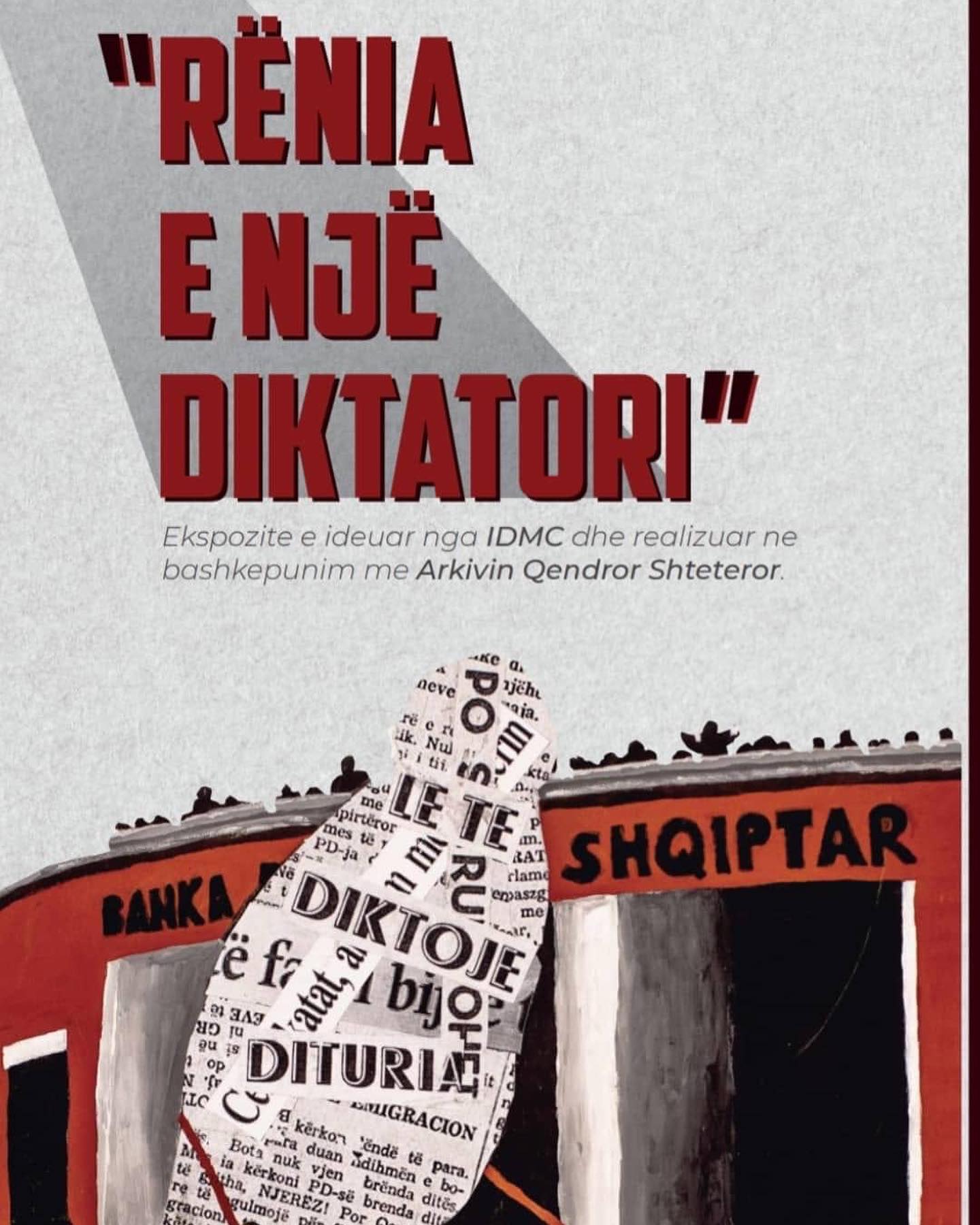 Çelet ekspozita “Rënia e një diktatori” në sheshin Skëndërbej