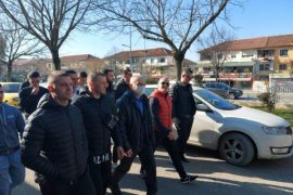 Presidenti fushatë për 25 prillin