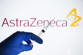Shqipëria nuk pezullon vaksinimin me AstraZeneca