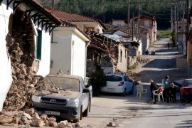 Rreth 900 shtëpi të pabanueshme pas tërmetit në Greqi