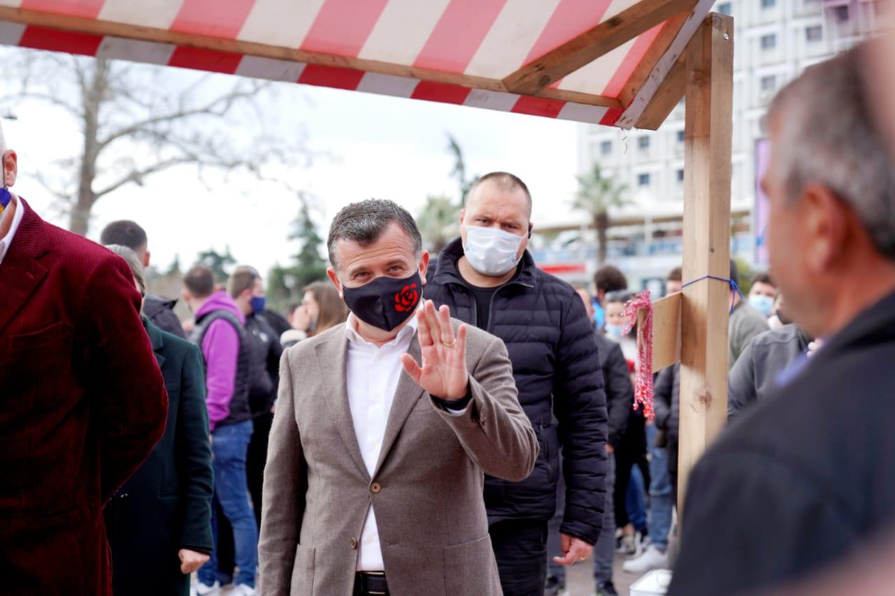 Balla për incidentin në Elbasan: Sjellja e militantëve të PD, provokim politik