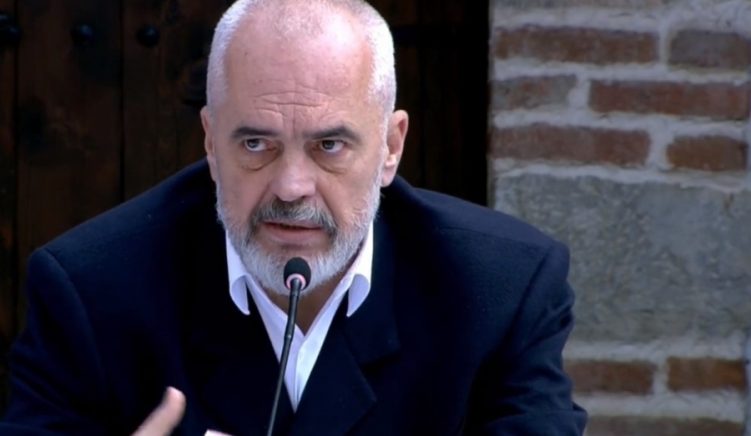 Edi Rama dënon plagosjen e sekretarit të PD në Kavajë