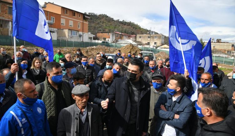 Basha akuzon Fidel Yllin për grabitjen e trojeve në Vorë