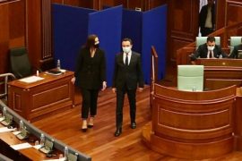 PDK konfirmon shkarkimin e deputetes Adelina Grainica: Tradhëtoi elektoratin, bëri pazare me Kurtin