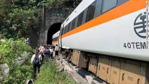 Mbi 50 persona të vdekur nga një përplasje trenash në Tajvan