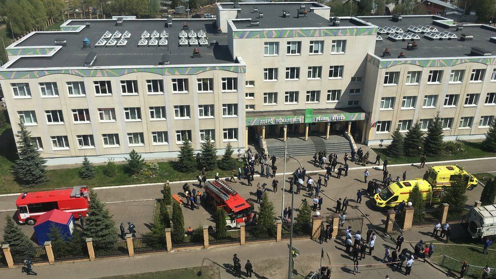 8 viktima nga sulmi me armë në një shkollë në Rusi