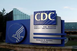 CDC: Personat e vaksinuar plotësisht ndaj COVID-19 nuk kanë nevojë të mbajnë maskë