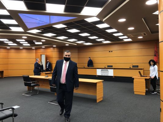 Konfirmohet në detyrë prokurori i Elbasanit, Alfred Shehu