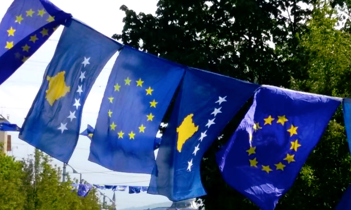 Kosova e ‘izoluar’ feston Ditën e Europës