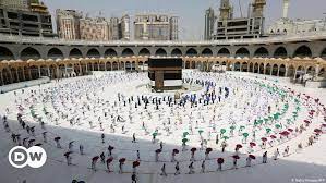 Arabia Saudite aprovon pelegrinazhin në Mekë nën kushte të veçanta