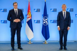 NATO përgënjeshtron Vuçiç: KFOR nuk largohet nga Kosova
