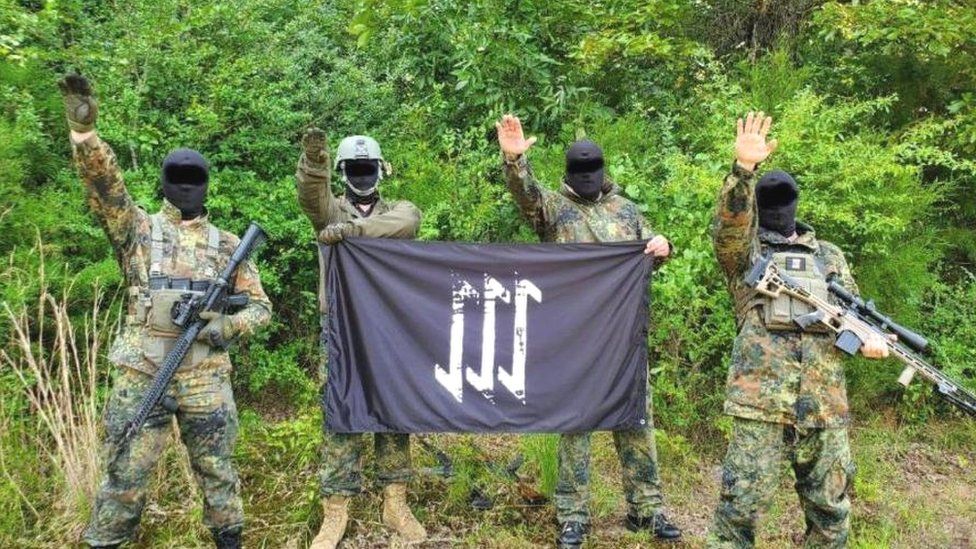 Shpallet organizatë terroriste një grup neo-nazist në Mbretërinë e Bashkuar