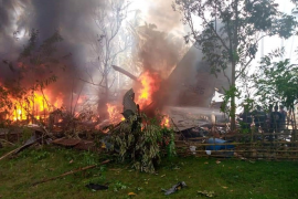 Rrëzohet një avion ushtarak në Filipine, të paktën 17 viktima