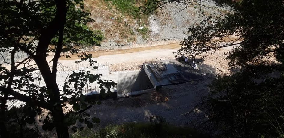 Ndërtimi i Bypass-it të Gjirokastrës vazhdon pa miratimin e UNESCO-s