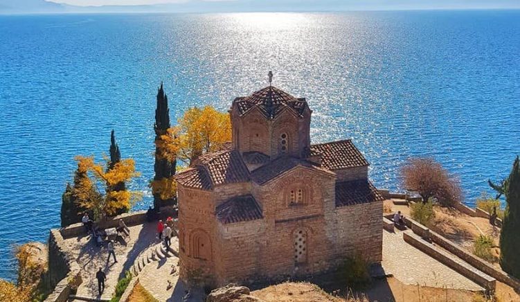 Liqeni i Ohrit mbeti në listën e UNESCO-s, nën monitorim të rreptë