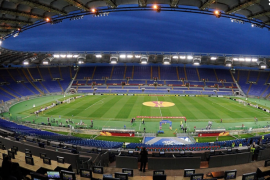 Italia ndalon tifozët britanik të hyjnë në stadium për ndeshjen Angli-Ukrainë