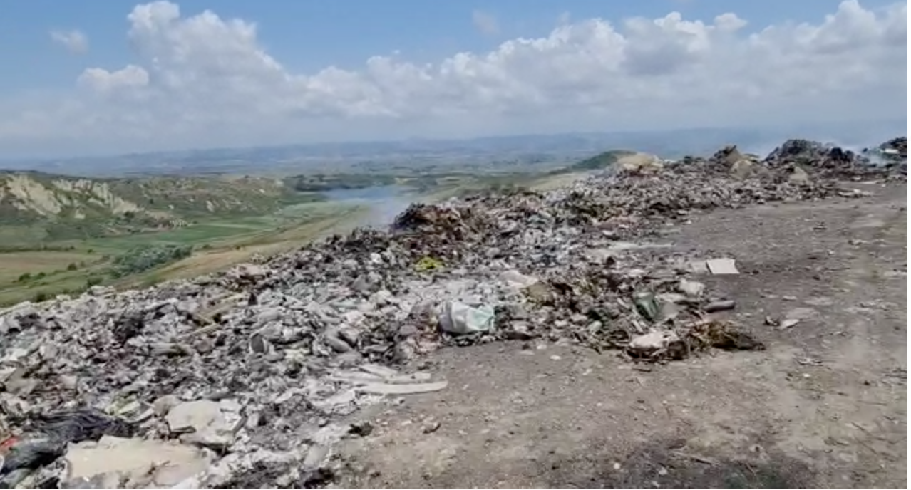 Mbetjet në Durrës, PD: Qeveria plan për t’i dërguar në landfill me çmim 40 euro/ton