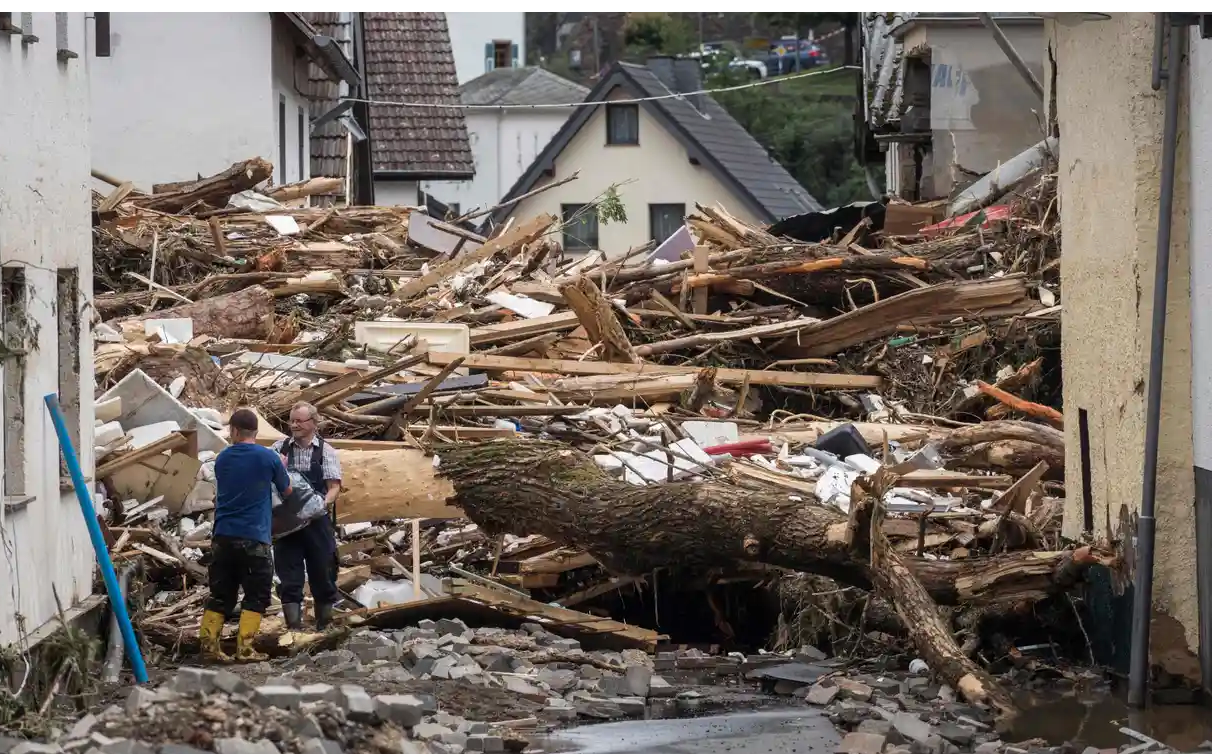 80 të vdekur e 1300 të humbur nga përmbytjet në Gjermani