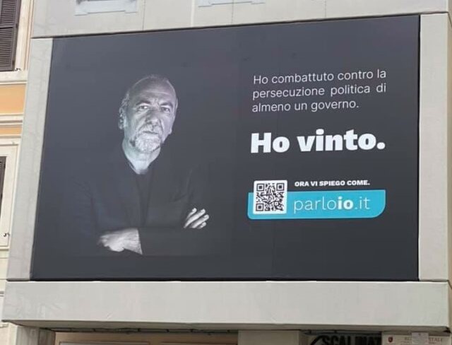 Becchetti reklamon me banderolë në Romë fitoren në arbitrazh kundër Shqipërisë