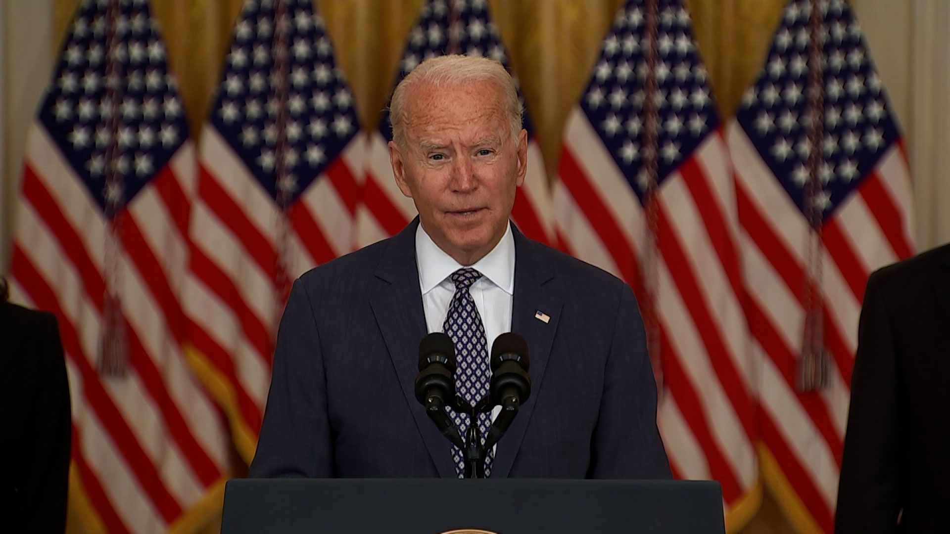 Biden nuk pranon të shtyjë afatin e evakuimeve nga Afganistani