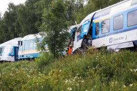 Përplasen dy trena në Pragë, humbin jetën 3 persona