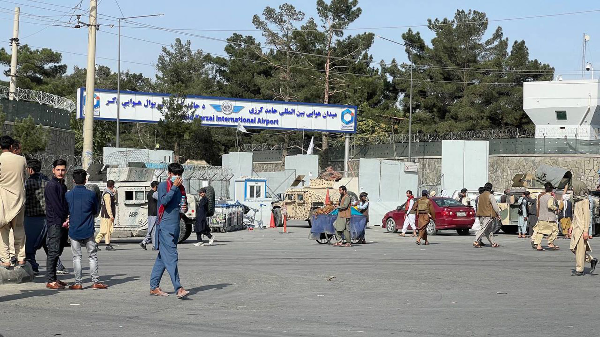 SHBA-të lajmërojnë amerikanët të mos shkojnë në aeroportin e Kabulit