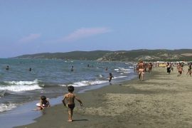 Mbyten dy persona në plazhin e Spillesë dhe një në Velipojë