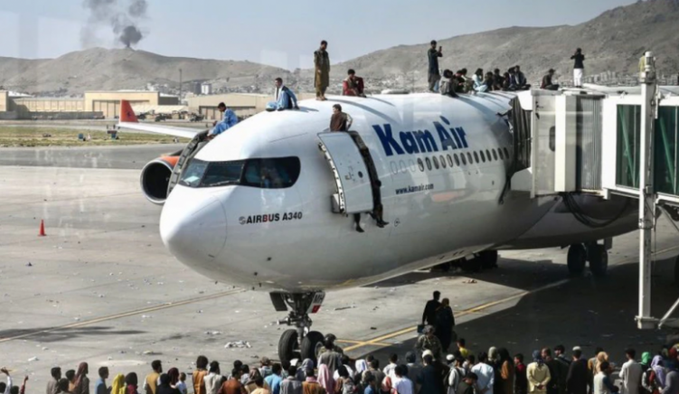 Të paktën 20 viktima në një javë në aeroportin e Kabulit