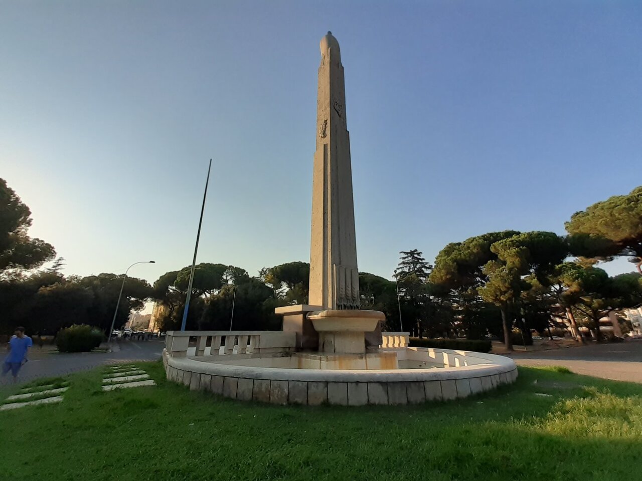 Dorëhiqet zyrtari italian: Propozoi vendosjen e emrit të vëllait të Mussolinit një parku