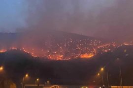 Raportohen për herë të parë 2 vatra zjarri në Tiranë