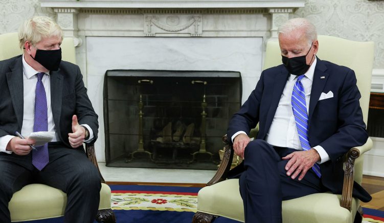 Takimi Biden-Johnson: Palët diskutojmë mbi klimën dhe një marrëveshje tregëtare