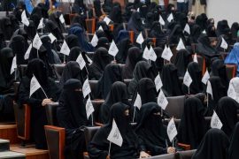 Talibanët lejojnë gratë të studiojnë të veçuara nga burrat dhe të mbuluara