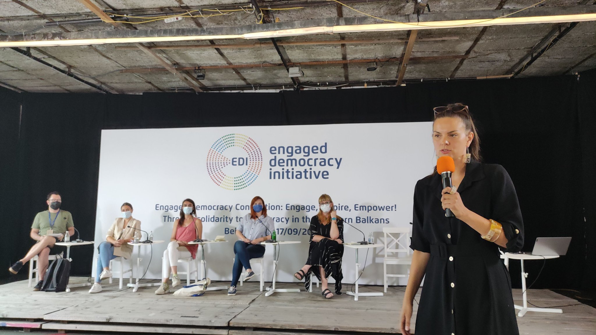 Exit moderon një panel në Nismën Ndërkombëtare të Demokracisë të Angazhuar: “Media ka humbur rrugën e saj, duhet të përqëndrohemi në ndikimin në komunitetet”