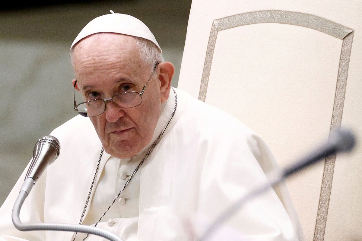 Papa Francesku thirrje vendeve që të ndihmojnë afganët